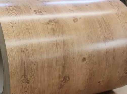 Tolleranza personalizzabile ± 1% di grano di legno bobina di alluminio pre-dipinta per pareti a tenda